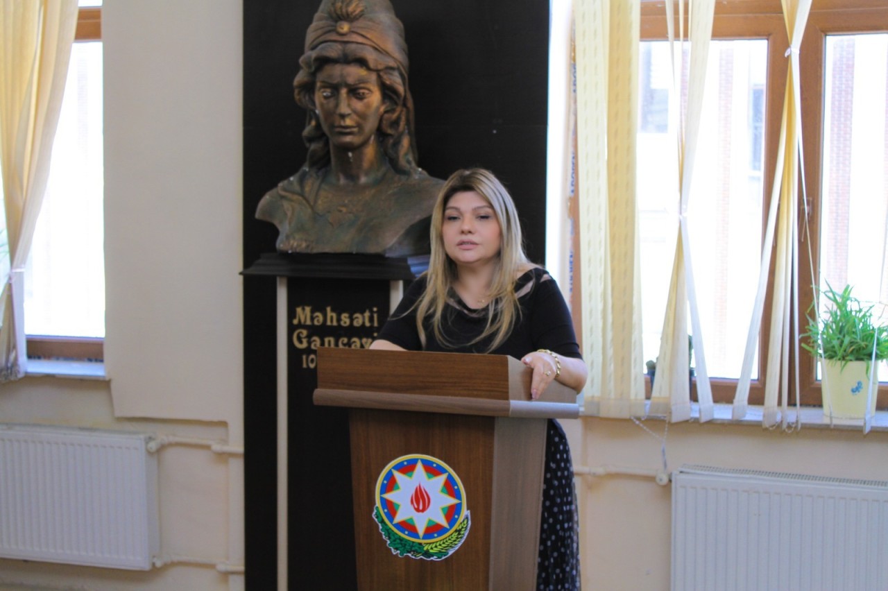 ADAU-da yeni dərsliklərin təqdimatı keçirilib - FOTOLAR